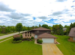 11323 Brook Hill Dr, Orland Park, IL 60467