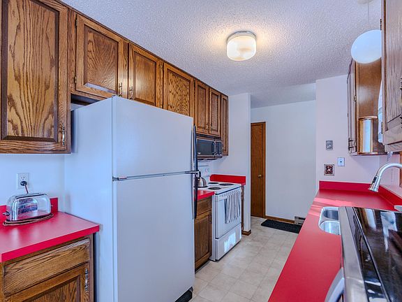 5th image of 1804 Delton Ave NW
