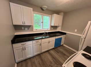 154 Amherst Rd #1, Belchertown, MA 01007