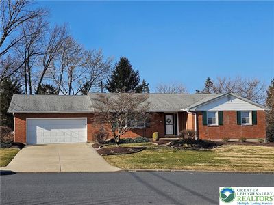 1948 Belleview Dr, Whitehall, PA, 18052