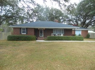 100 W Butternut Rd, Summerville, SC 29483