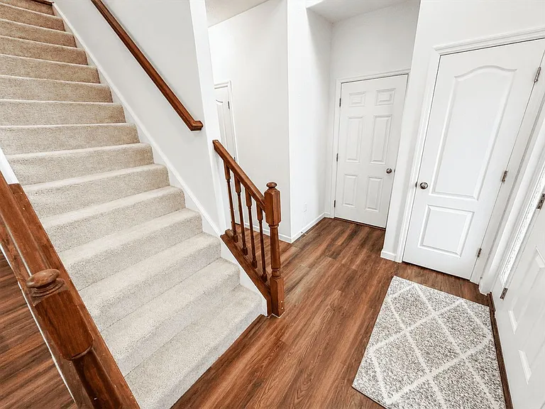 1100 Sarah Freeman Dr — Photo 10