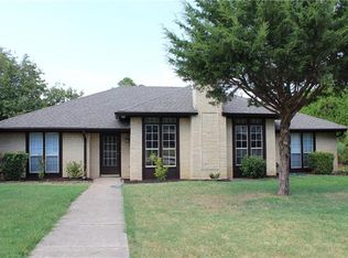 1507 Glenhill Ln, Lewisville, TX 75077