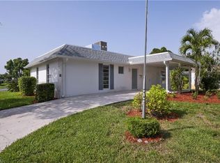16 Hackney Ln, Naples, FL 34112
