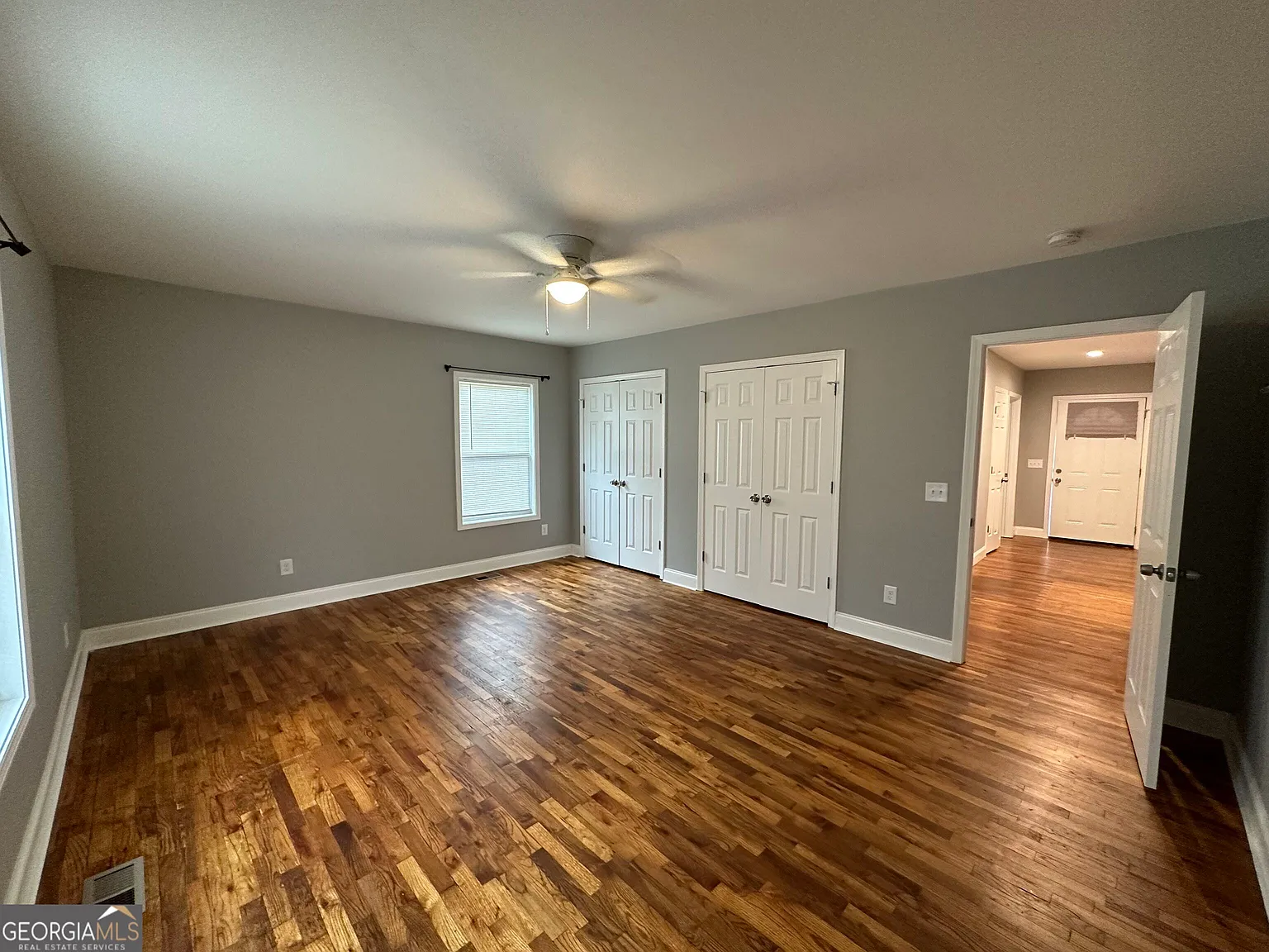 2 bed, 1.0 bath, 1000 sqft, $1,350 — Photo 4