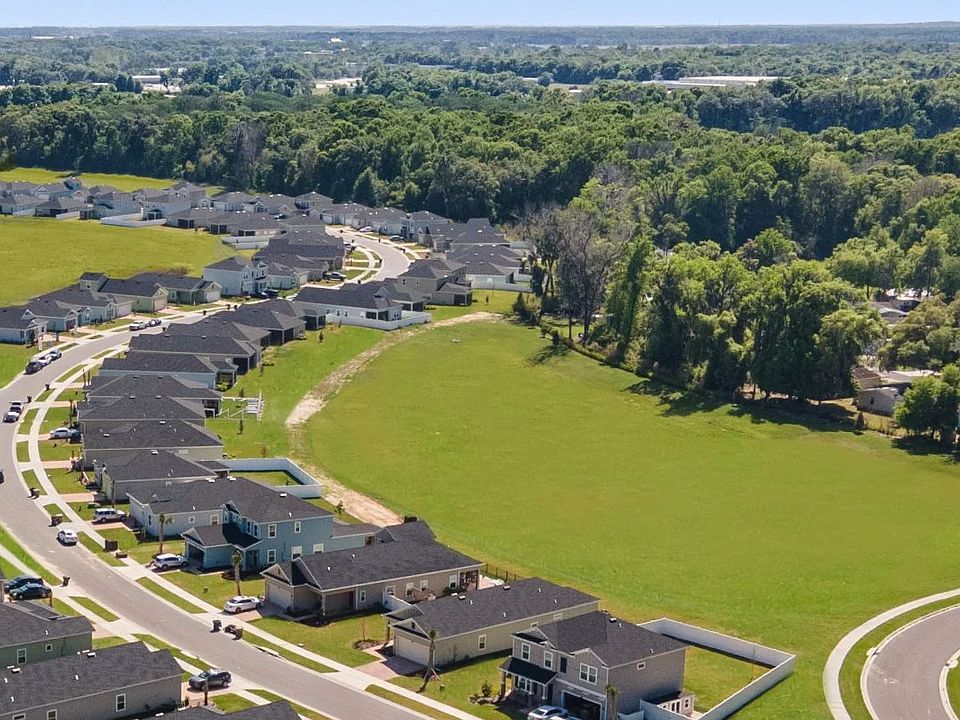 Aerial view of Heath Preserve community
