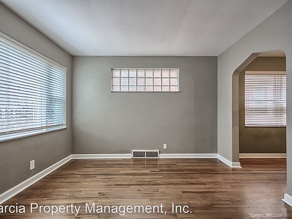 3rd image of 4981 Miami St