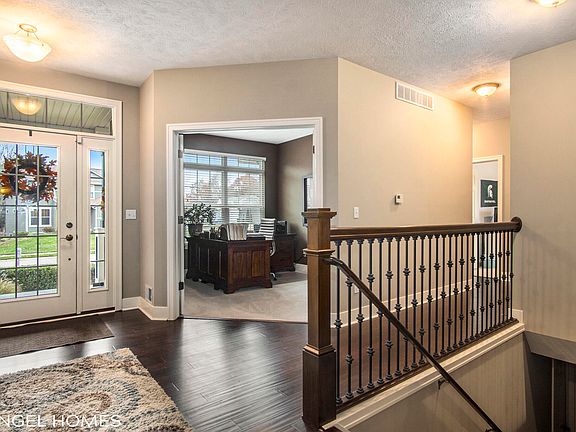 3rd image of 801 Ashlee Dr
