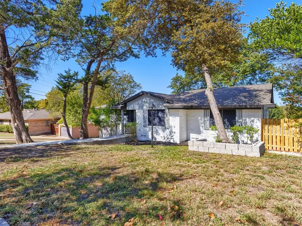 1409 Autumn Leaves Trl, Dallas, TX 75241