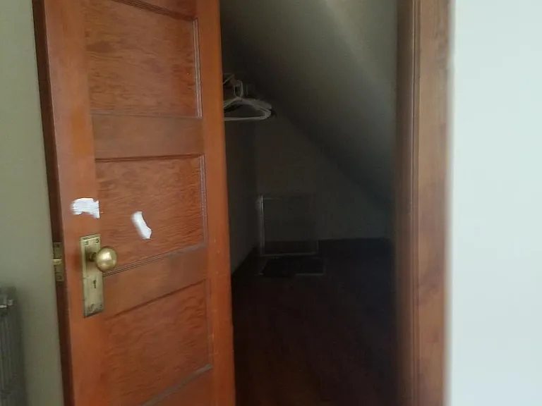 54 Hubinger St — Photo 14