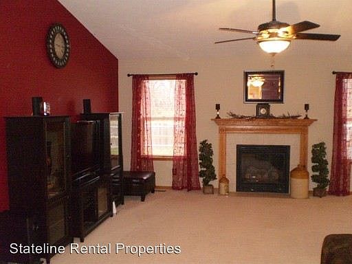 2nd image of 4446 Woodcliff Ln