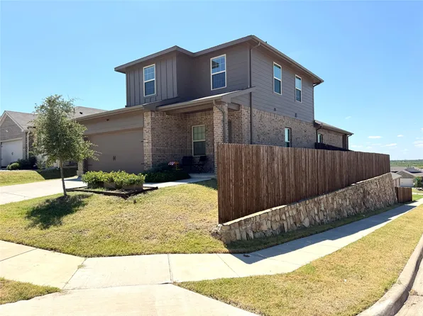 1121 Catalina Ln, Forney, TX 75126
