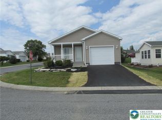 3813 Belcourt Rd, Easton, PA 18040