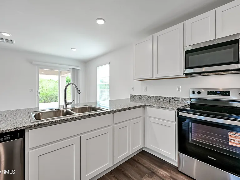 1845 Yance Dr — Photo 8