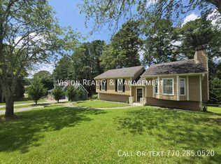 985 S Lassetter Cir, Villa Rica, GA 30180