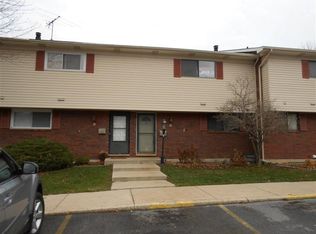 318 W Anderson St, Crown Point, IN 46307