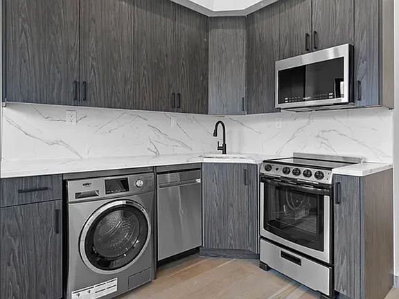3rd image of 1219 Atlantic Ave #3