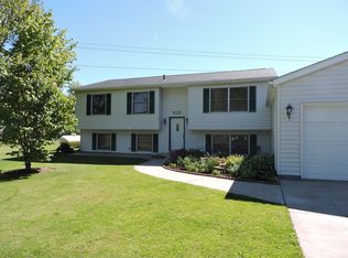 8588 Price Rd, Ravenna, OH 44266