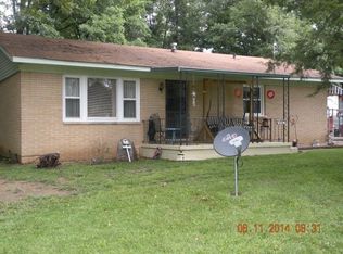 101 W Lake Blvd, Danville, IL 61832