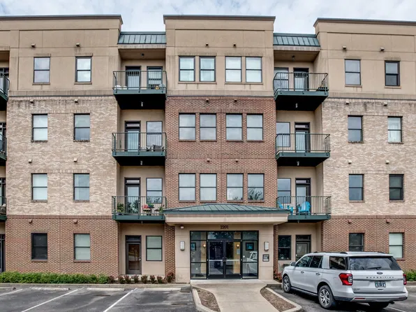 2201 8th Ave S APT 104, Nashville, TN 37204