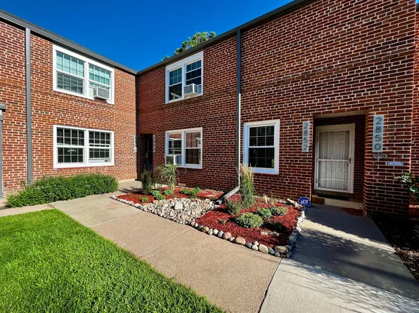 2852 N Jasmine St, Denver, CO 80207