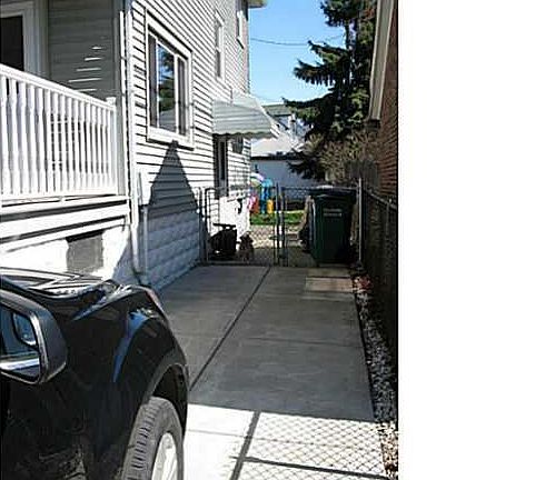 2nd image of 17 Mumford St