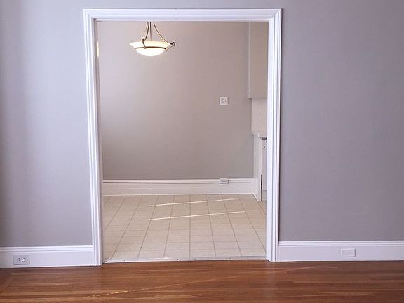 5th image of 2290 Francisco St APT 203