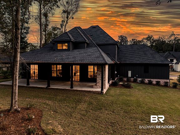 3rd image of 610 Hermitage Ct