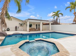 13821 SW 14th St, Miami, FL 33184