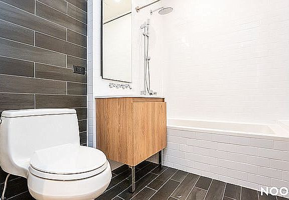 5th image of 487 Keap St APT 511
