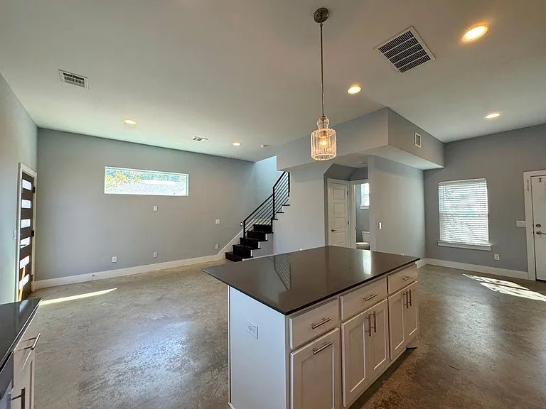 6201 Felix Ave #A — Photo 13