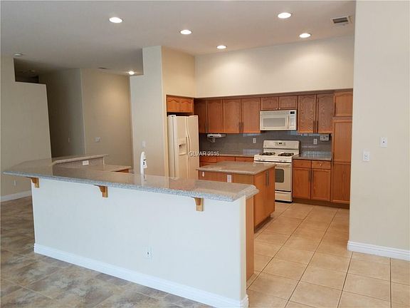 2nd image of 211 S Painted Mountain Dr #0
