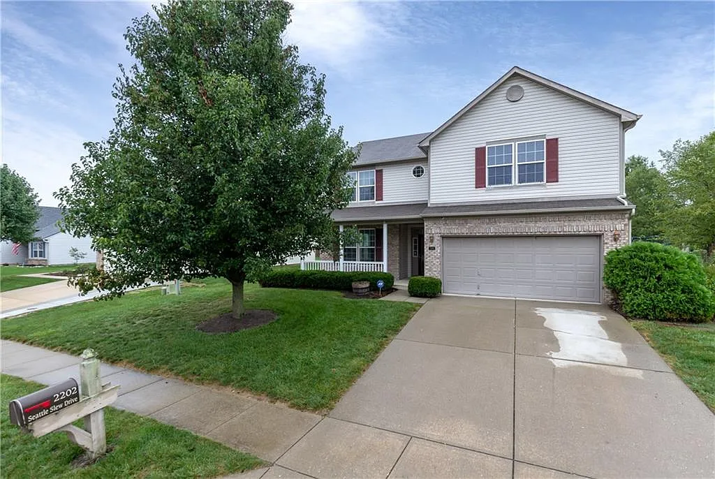 2202 Seattle Slew Dr photo 1