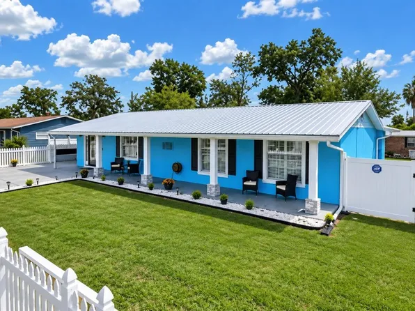 39352 LINCOLN AVENUE, ZEPHYRHILLS, FL 33542