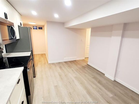 5th image of 1475 Francois Rd Unit B