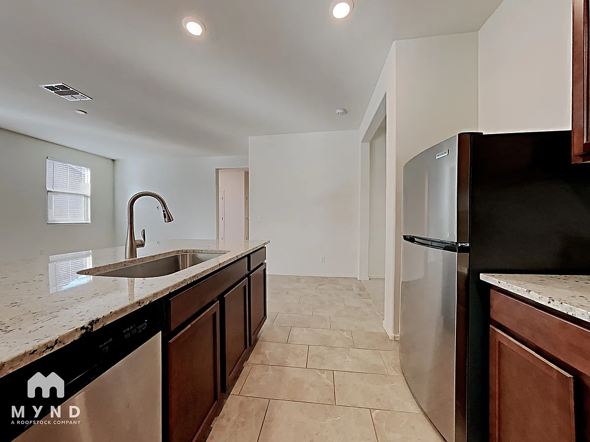 Building Photo - 25541 W Milada Dr