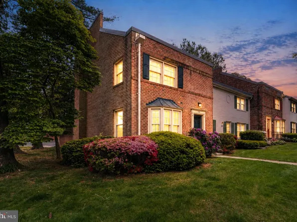8301 Forrester Blvd, Springfield, VA 22152