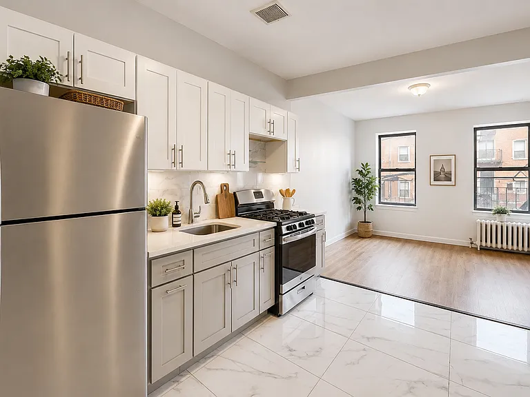 52 Malta St #3C — Photo 2