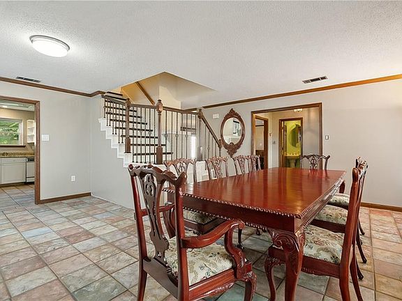 2nd image of 23 Platt St