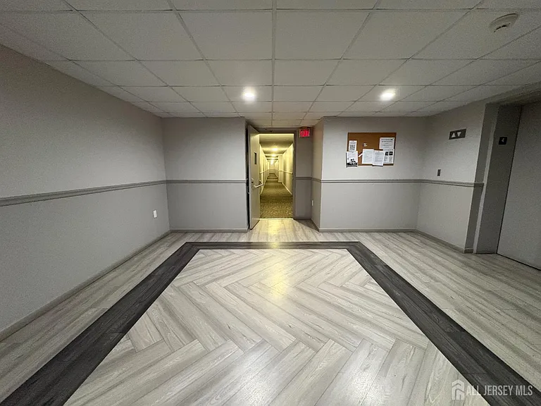 10 N Wood Ave #419 — Photo 11