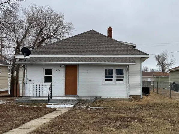 136 3rd Ave NW, Garrison, ND 58540