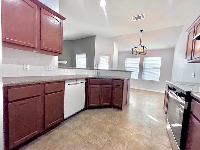 307 Green Slope Ln — Photo 6