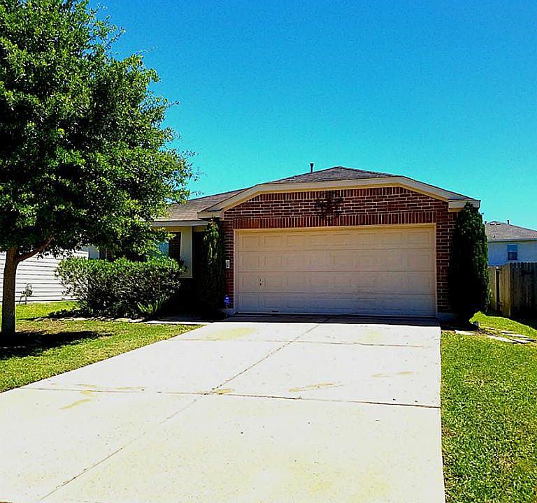 1st image of 7915 Acacia Falls Ct