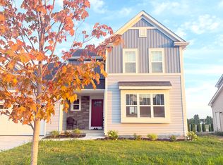 664 E Bluff Cir, Waterford, WI 53185