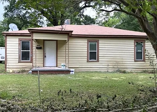 1428 Parker St Photo 1