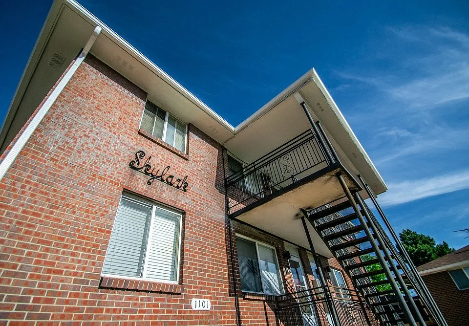 1101 Rosemary St