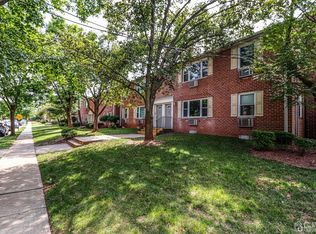 22 York Dr APT 6A, Edison, NJ 08817