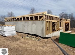 95 Finch Dr, Traverse City, MI