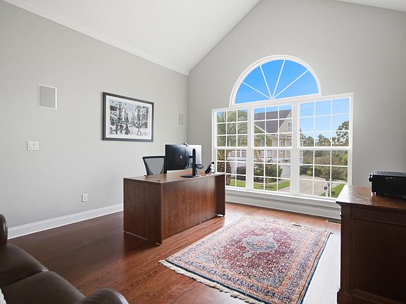 5th image of 2488 Worthington Dr