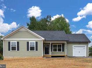 882 Days Bridge Rd, Mineral, VA 23117